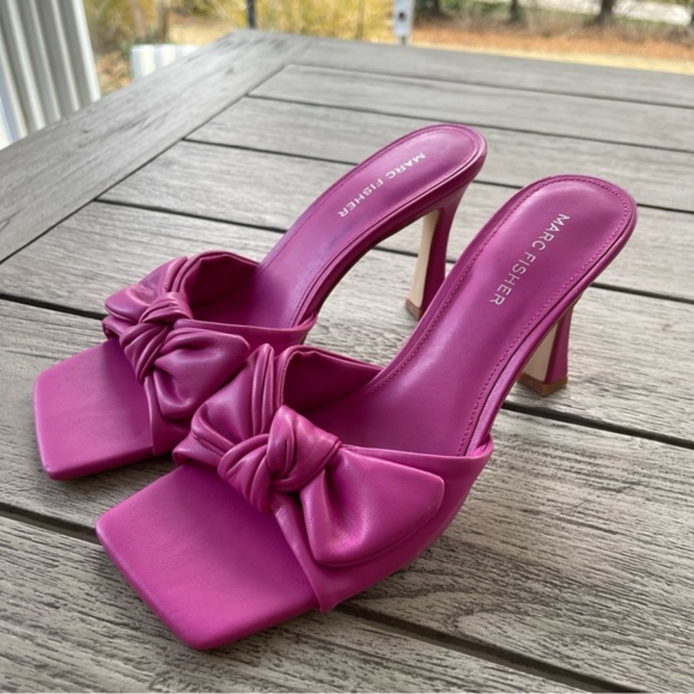 Marc Fisher Demar Pink Slide Heels Womens Size 9